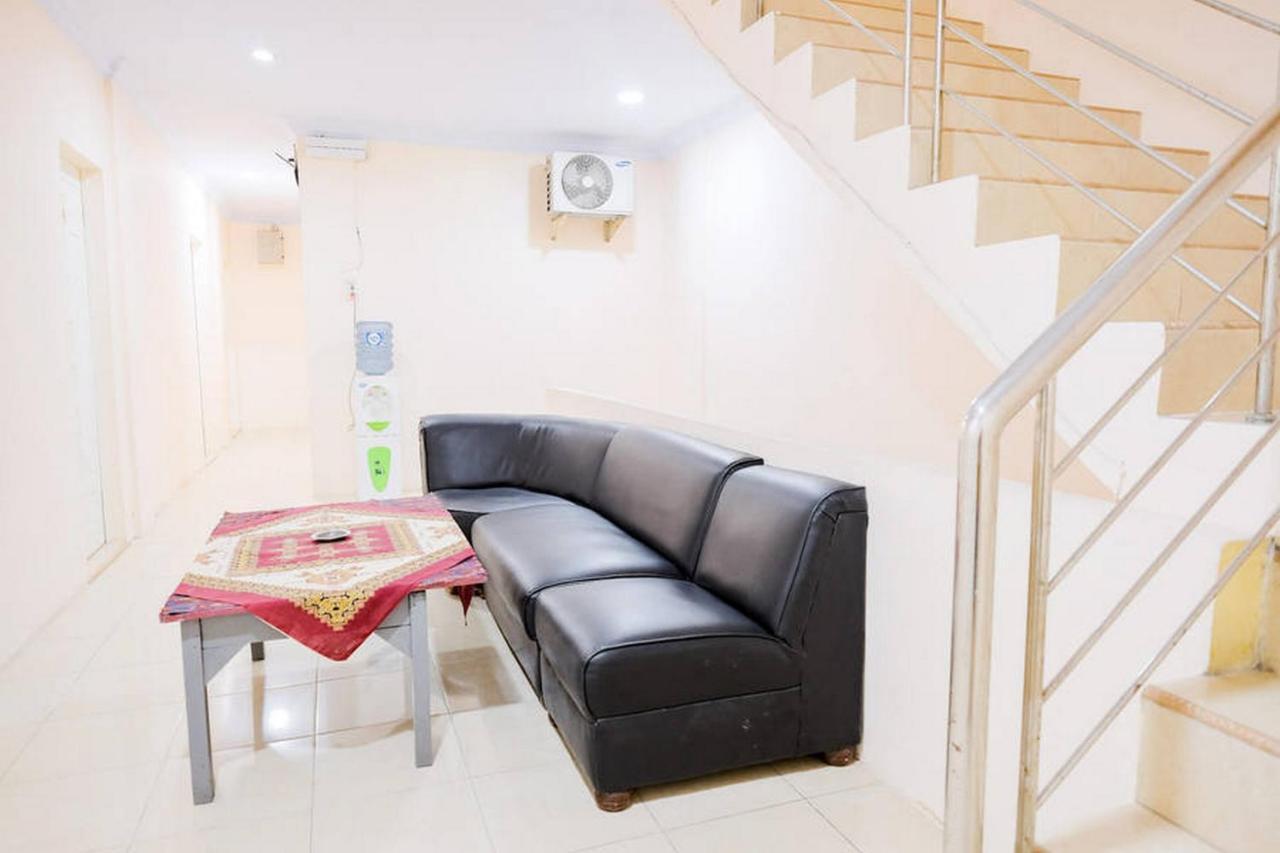 Waringin Residence Redpartner Medan Exterior foto